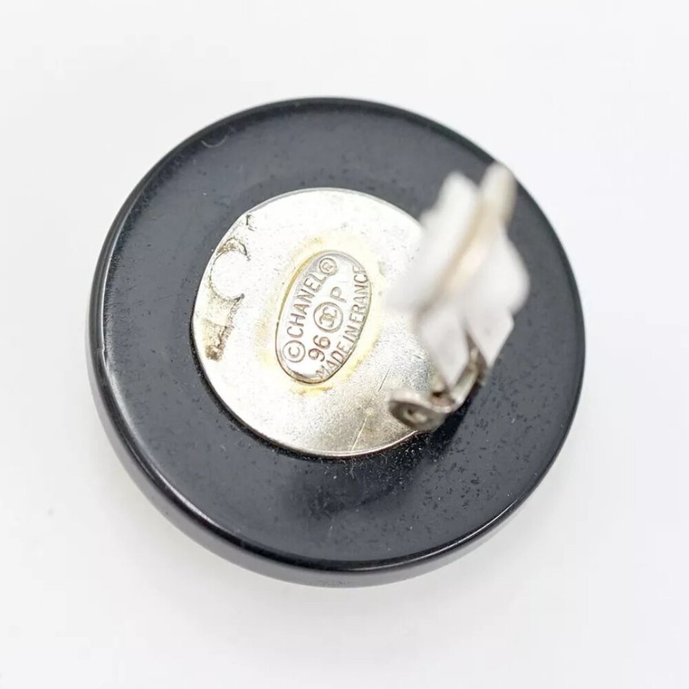 CHANEL CC Logos Black White Round Clip-On Earrings Silver Tone 96P Auth #11584-2 - Picture 5 of 5